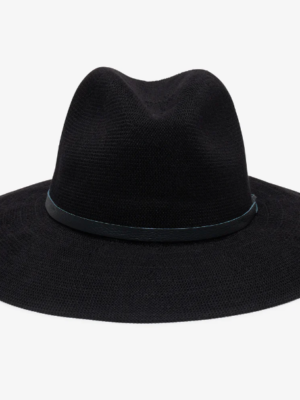 Winona in Black Hat
